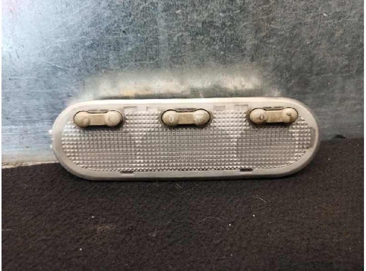 Recambio de luz interior para renault scenic ii 1.5 dci diesel referencia OEM IAM 8200073234  