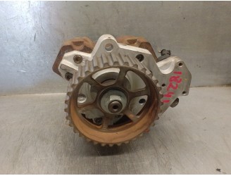 Recambio de bomba inyeccion para renault scenic ii 1.9 dci diesel referencia OEM IAM 8200108225 0445010075 BOSCH