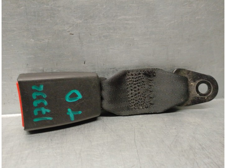 Recambio de enganche cinturon para suzuki alto amf 310 1.0 12v cat referencia OEM IAM 84904M68K105PK  
