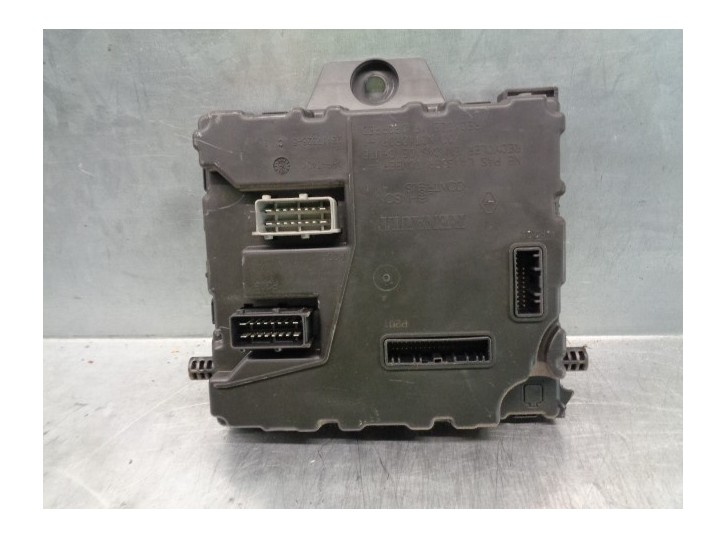 Recambio de modulo electronico para renault kangoo authentique referencia OEM IAM 8200924035 00020880 