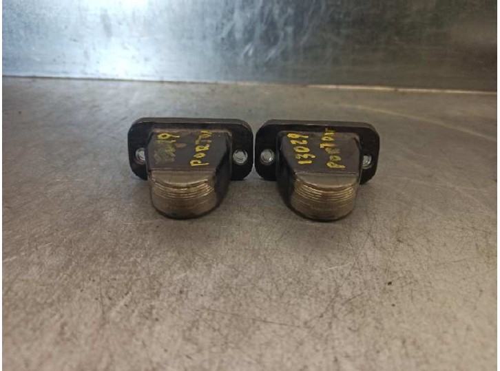 Recambio de piloto matricula para volkswagen passat berlina (312) 2.0 referencia OEM IAM 