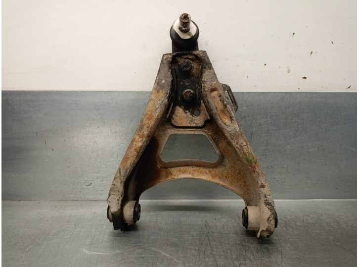 Recambio de brazo suspension inferior delantero derecho para renault 5 (b/c40) 1.4 referencia OEM IAM 7700783456 
