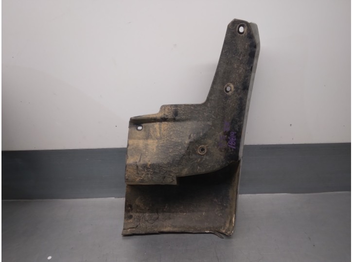 Recambio de aletin trasero izquierdo para mitsubishi montero (v20/v40) 2.8 turbodiesel referencia OEM IAM MR313073  