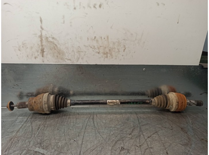 Recambio de transmision trasera izquierda para volvo xc70 2.4 diesel cat referencia OEM IAM 30735647  