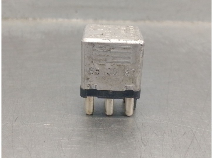 Recambio de rele para mercedes-benz clase s (w126) berlina+coupe sec 560 referencia OEM IAM 0015420219  4RD00412200