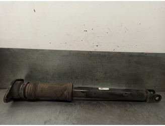 Recambio de amortiguador trasero izquierdo para kia sportage 1.7 crdi cat referencia OEM IAM 553003U800  