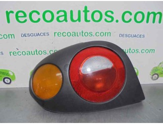 Recambio de piloto trasero izquierdo para renault megane i coach/coupe (da0) 1.6 referencia OEM IAM 7700830097  3 PUERTAS