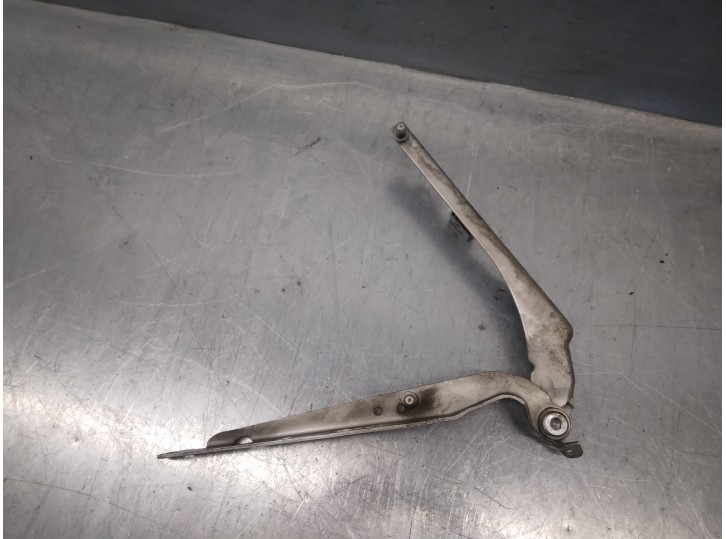 Recambio de bisagra capot para volvo xc70 2.5 20v turbo cat referencia OEM IAM 30716744  