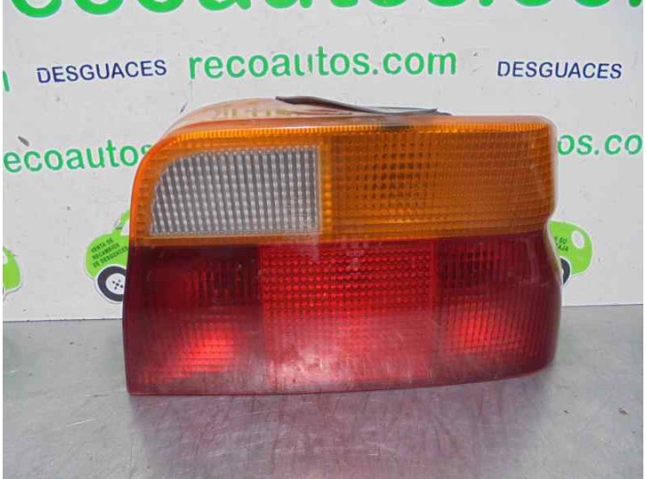 Recambio de piloto trasero derecho para ford escort cabrio 1.6 referencia OEM IAM 6138967 2 PUERTAS