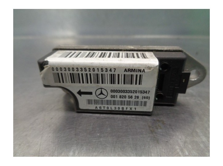 Replacement impact sensor for Mercedes-Benz E-Class (W210) saloon diesel 2.7 CDI 20V cat OEM IAM reference 0018205626 