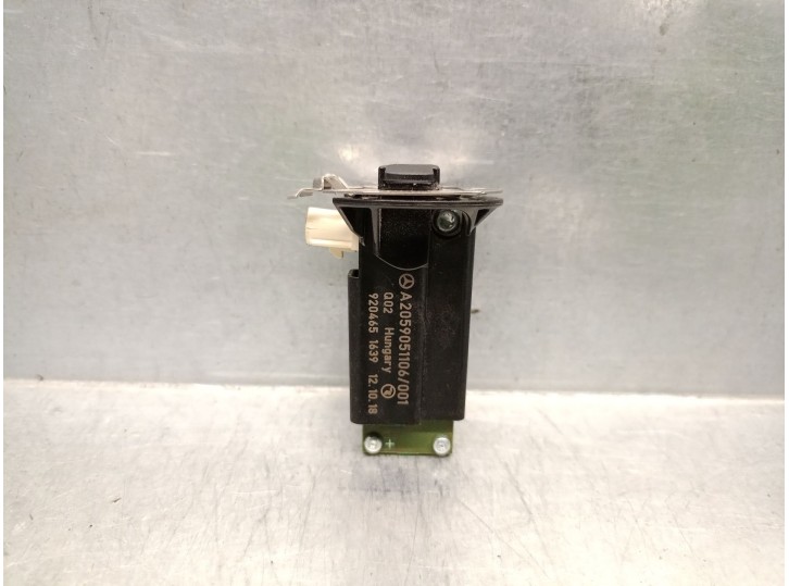 Recambio de antena para mercedes-benz clase g (w463) g 500 (463.260, 463.261) referencia OEM IAM A2059051106  