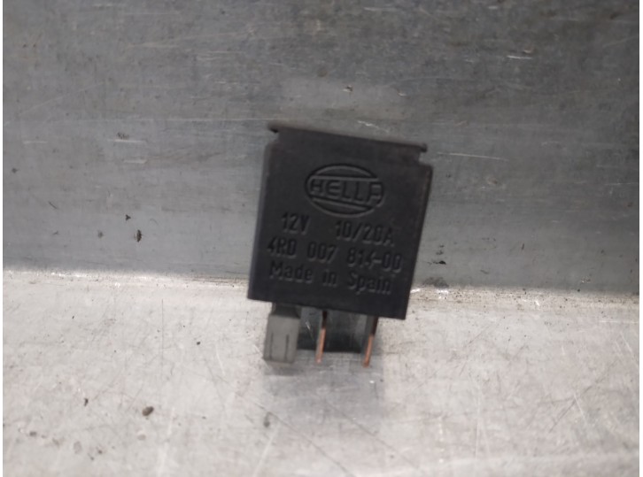Recambio de rele para volvo xc70 2.5 20v turbo cat referencia OEM IAM 4RD00781400  