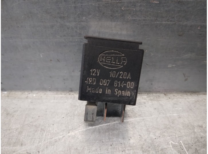 Recambio de rele para volvo xc70 2.5 20v turbo cat referencia OEM IAM 4RD00781400  