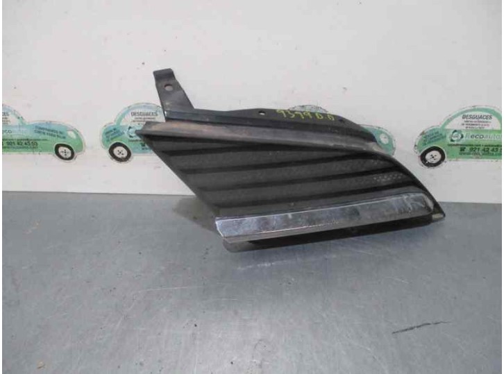 Replacement right bumper grille for Nissan Primera Saloon (P12) 2.2 16V Turbodiesel CAT OEM IAM reference 60008280 