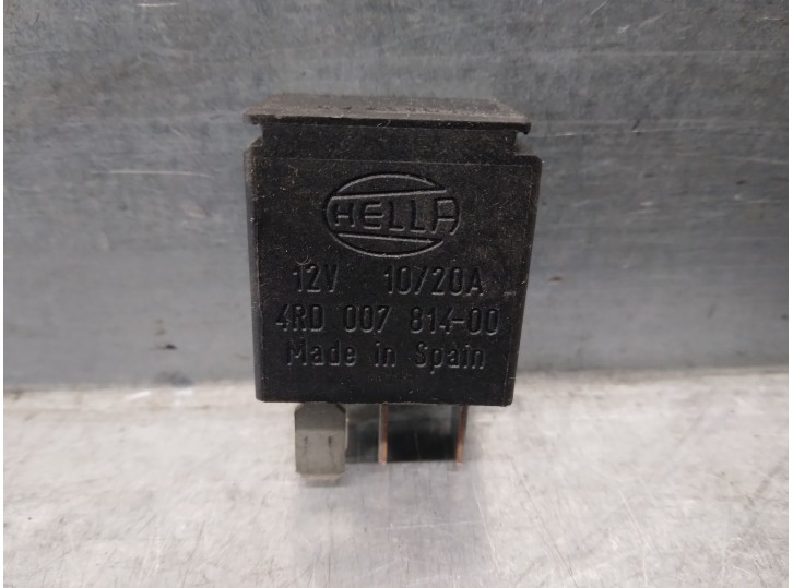 Recambio de rele para volvo xc70 2.5 20v turbo cat referencia OEM IAM 4RD00781400  
