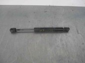 Replacement boot/tailgate gas struts for Nissan Primera saloon (P12) 2.2 16V turbodiesel CAT OEM IAM reference 0867QZ