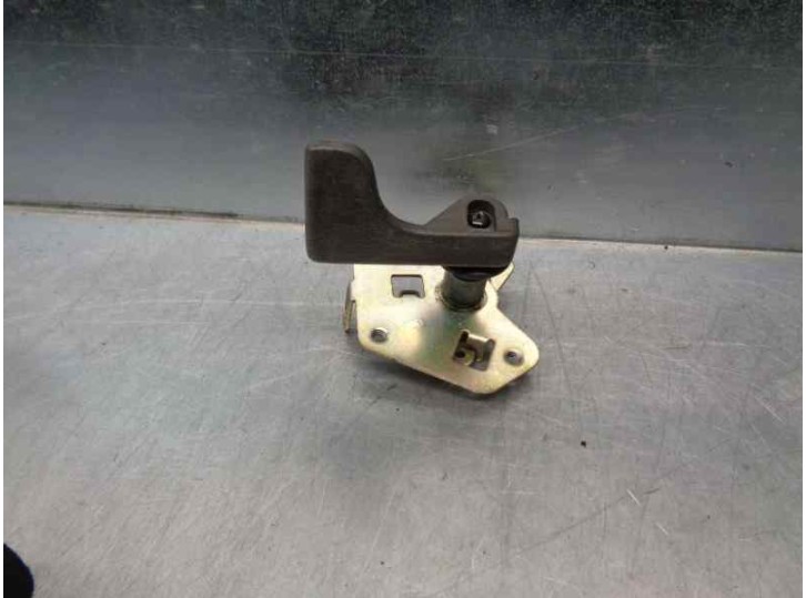 Recambio de maneta interior delantera izquierda para daewoo aranos 1.8 referencia OEM IAM   