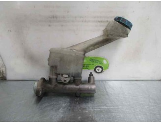 Replacement brake master cylinder for Nissan Primera saloon (P12) 2.2 16V turbodiesel CAT OEM IAM reference 339113E BOSCH