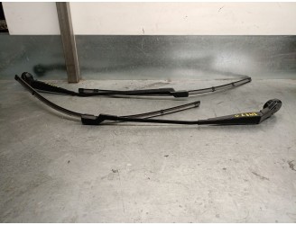 Recambio de brazo limpia delantero derecho para citroën c4 picasso ii 1.6 bluehdi 120 referencia OEM IAM 9676371180 9676370680 