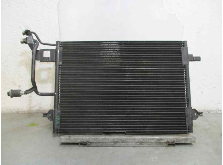 Replacement air conditioning condenser / radiator for Audi A4 saloon (B5) 2.6 V6 CAT (ABC) OEM IAM reference 8D0260401A 4