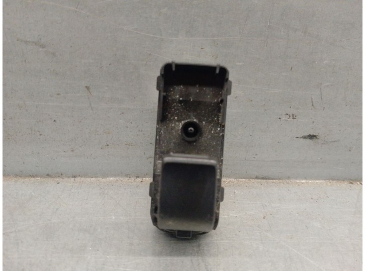 Recambio de mando elevalunas trasero izquierdo para mazda 2 hatchback (dl, dj) 1.5 skyactiv-g referencia OEM IAM D09H66370 D09H6
