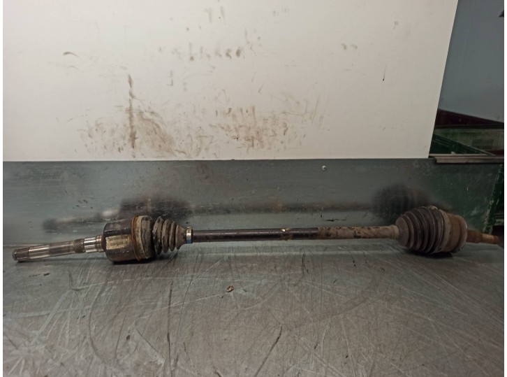 Recambio de transmision delantera derecha para chrysler voyager (gs) 2.4 cat referencia OEM IAM P04808540  