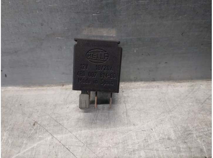 Recambio de rele para volvo xc70 2.5 20v turbo cat referencia OEM IAM 4RD00781400  