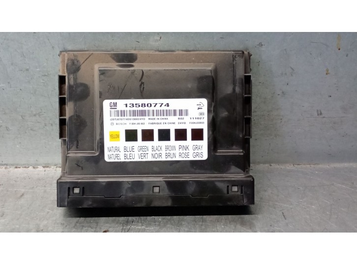 Recambio de modulo confort para chevrolet cruze (j300) 2.0 cdi referencia OEM IAM 13580774 13580774 