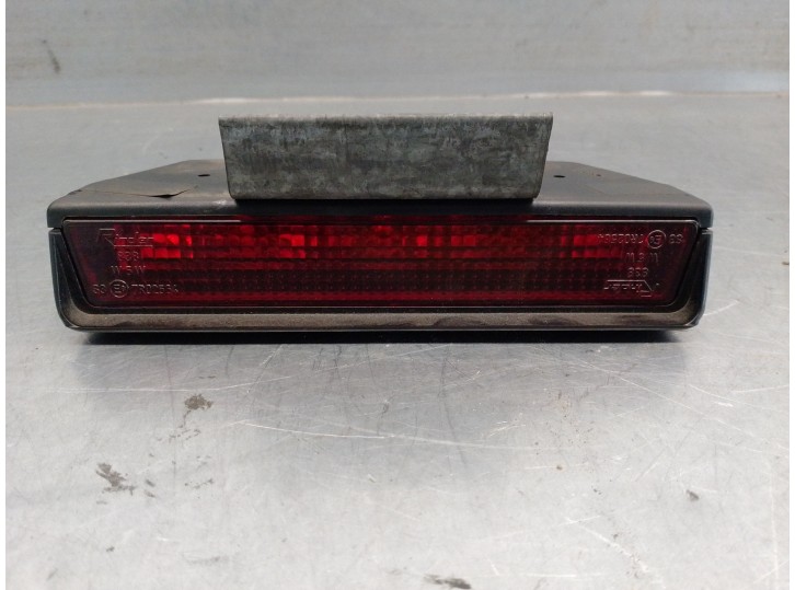 Recambio de luz central de freno para renault fuego 2.0 referencia OEM IAM 7R02564 