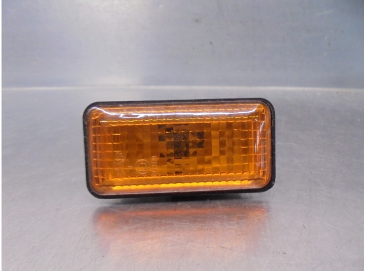 Recambio de piloto lateral derecho para volkswagen golf iii berlina (1h1) referencia OEM IAM 1H0949117A 