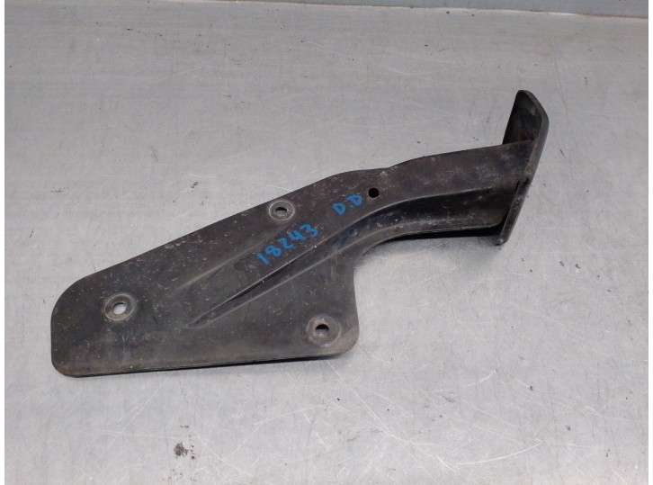 Recambio de refuerzo paragolpes delantero para renault fuego 2.0 referencia OEM IAM 4678691 DERECHO 