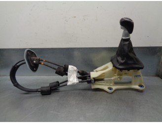 Recambio de palanca cambio para hyundai i40 cw 1.7 crdi cat referencia OEM IAM 437003Z250RY 
