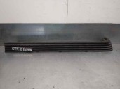 Recambio de molduras traseras para renault fuego 2.0 referencia OEM IAM 4678702  