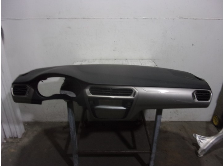 Recambio de salpicadero para citroën c-elysée 1.6 hdi fap referencia OEM IAM 96743879ZD NEGRO 