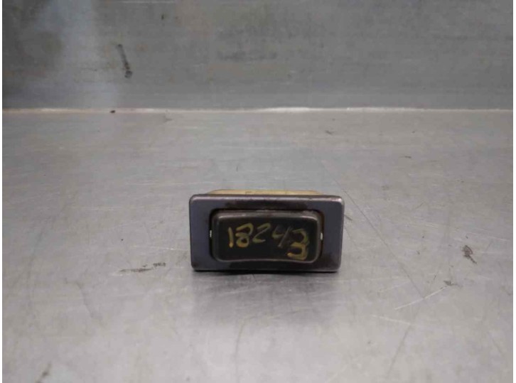 Recambio de mando elevalunas delantero derecho para renault fuego 2.0 referencia OEM IAM 1736 
