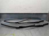 Replacement front right wiper arm for Opel Astra J GTI 1.4 sedan P10 OEM IAM reference 