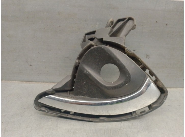 Recambio de molduras delanteras para mazda 2 hatchback (dl, dj) 1.5 skyactiv-g referencia OEM IAM DG7M50C11 DG7M50C11 