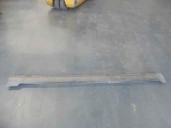 Recambio de faldon lateral para chevrolet captiva 2.0 diesel cat referencia OEM IAM 96804212 96804216 