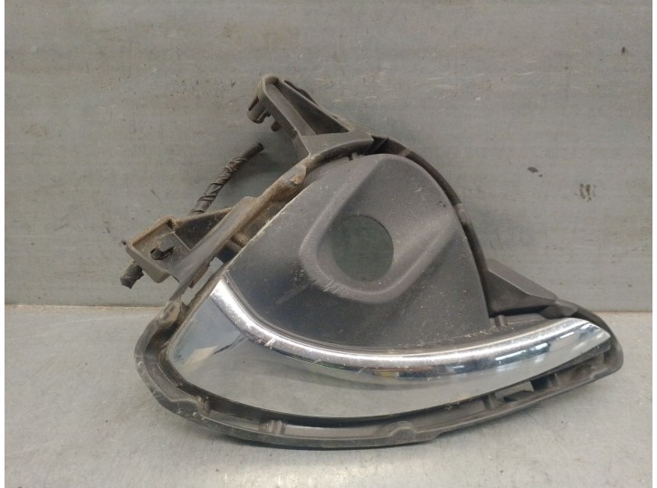 Recambio de molduras delanteras para mazda 2 hatchback (dl, dj) 1.5 skyactiv-g referencia OEM IAM D23N50C21 D23N50C21 