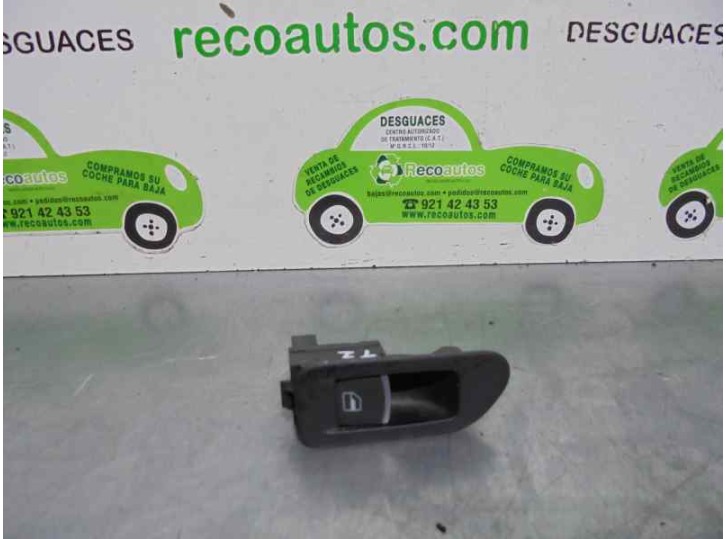 Replacement rear left window lifter switch for Volkswagen Golf VI (5K1) 1.6 TDI DPF OEM IAM reference 5K4868345 