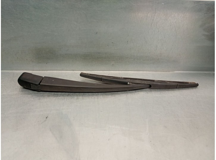 Recambio de brazo limpia trasero para mitsubishi grandis (na0w) 2.0 di-d cat referencia OEM IAM MN145764 MN145764 