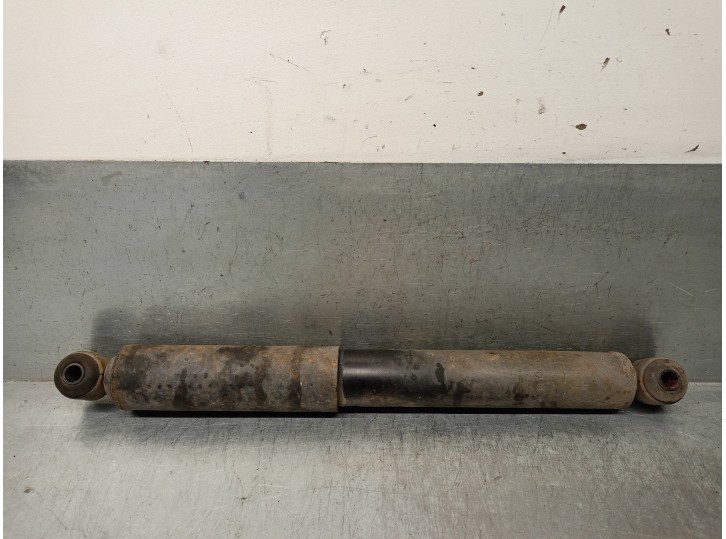 Recambio de amortiguador trasero derecho para chrysler voyager (rg) 2.4 cat referencia OEM IAM 04743222AA  