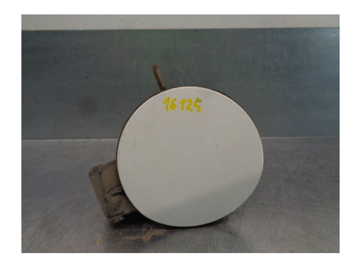 Recambio de tapa exterior combustible para skoda octavia berlina (1u2) 1.9 tdi referencia OEM IAM 1U6809857E  