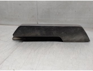 Recambio de molduras delanteras para renault r-4 f6a furgoneta referencia OEM IAM 50425  