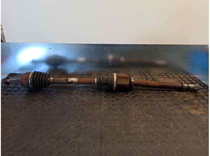 Recambio de transmision delantera derecha para renault scenic ii grand luxe privilege referencia OEM IAM 8200436366  