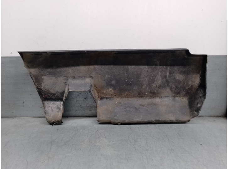 Recambio de molduras delanteras para renault r-4 f6a furgoneta referencia OEM IAM 7700623249A 