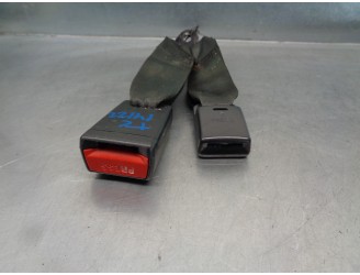 Recambio de enganche cinturon para hyundai i40 cw 1.7 crdi cat referencia OEM IAM 898403Z100RY  