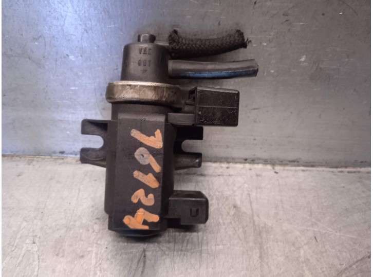 Recambio de electrovalvula vacio para bmw serie 3 berlina (e46) 320d referencia OEM IAM 72279600 2247906 PIERBURG