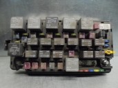 Recambio de caja reles / fusibles para ssangyong kyron 2.0 referencia OEM IAM 8231009030  