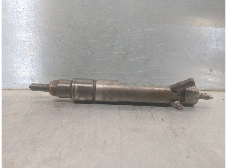 Recambio de inyector para bmw serie 3 berlina (e46) 2.0 16v diesel cat referencia OEM IAM 028130203F 0432193600 BOSCH